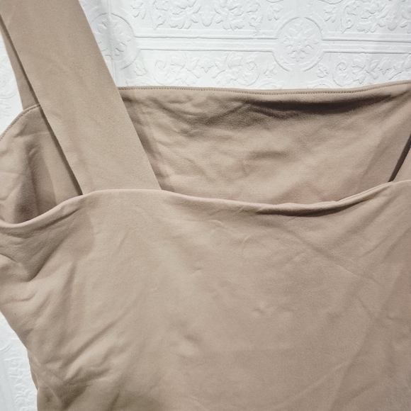 Abercrombie & Fitch Soft A&F Tan Square Neck Seamless Bodysuit Size XL - Picture 7 of 9